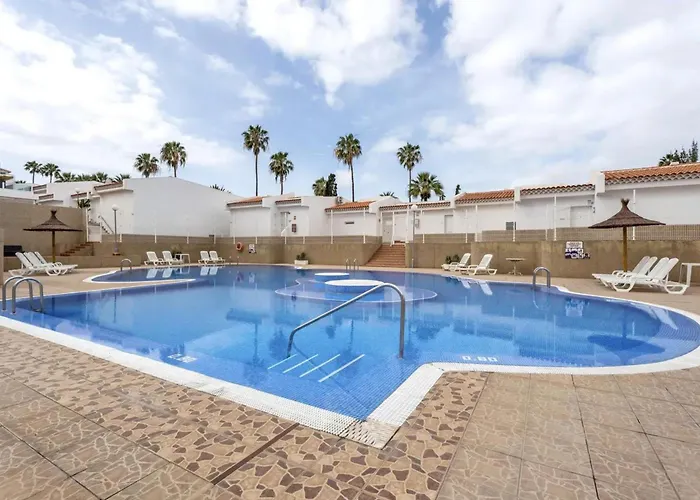 Child-friendly, 3-bedroom With Garden Near The Aqualand