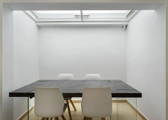 Апартаменти Child-friendly, 3-bedroom With Garden Near The Aqualand