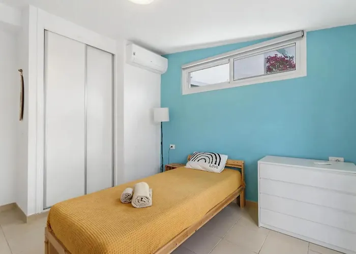 Child-friendly, 3-bedroom With Garden Near The Aqualand Адехе