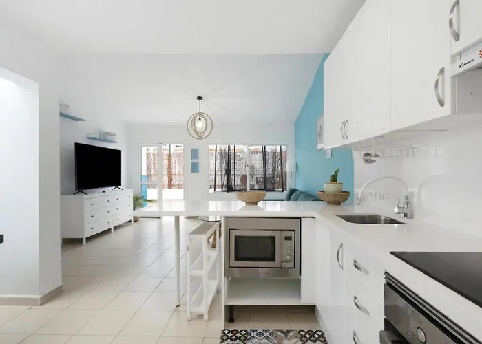 Апартаменти Child-friendly, 3-bedroom With Garden Near The Aqualand Адехе