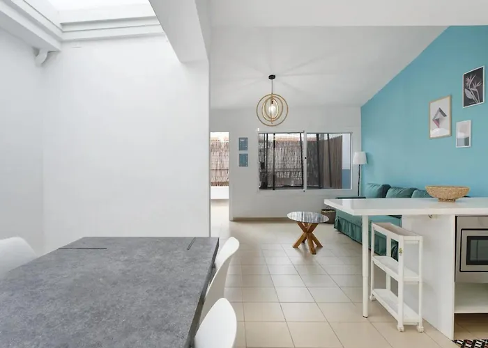 Апартаменти Child-friendly, 3-bedroom With Garden Near The Aqualand