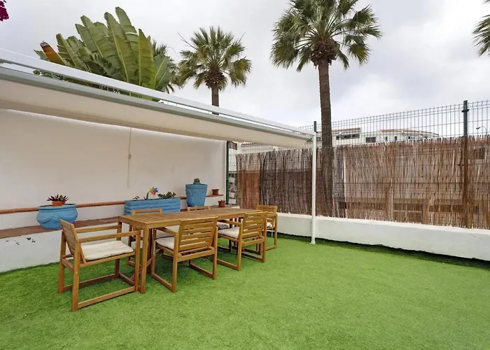 Апартаменти Child-friendly, 3-bedroom With Garden Near The Aqualand Адехе