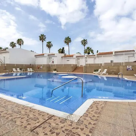 Child-friendly, 3-bedroom With Garden Near The Aqualand